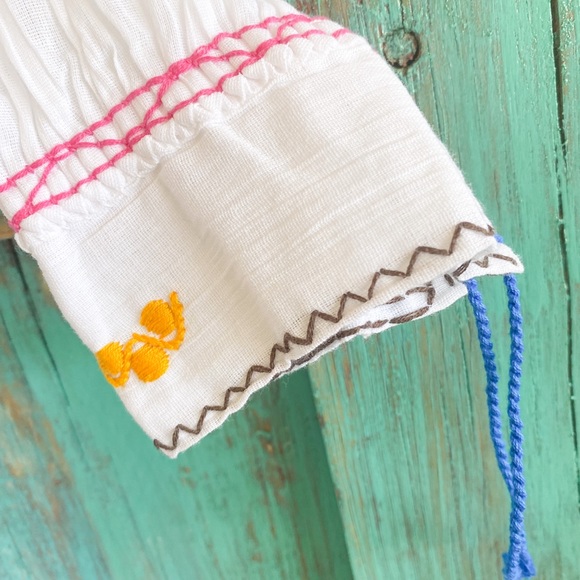 Mexican Embroidered Jalisco Blouse - Picture 3 of 5